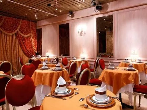 Hotel Princesse Caroline Paris